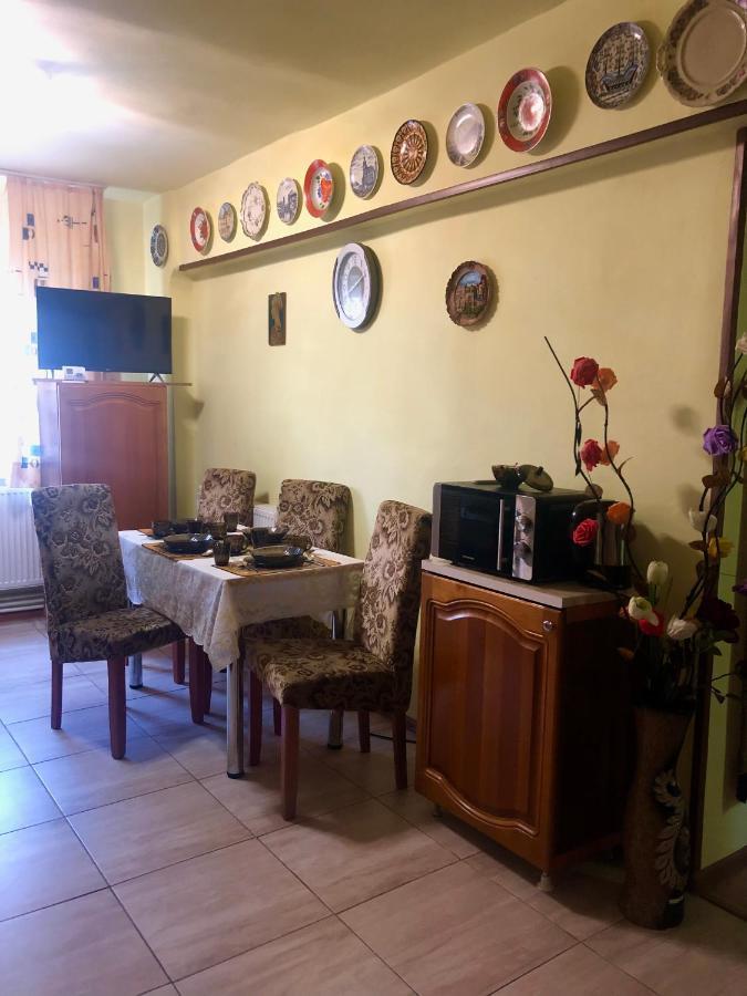 La Symo Apartament Straja Lupeni Lupeni  المظهر الخارجي الصورة